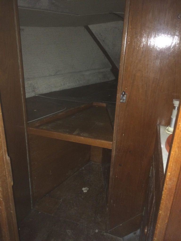 Roomy forepeak